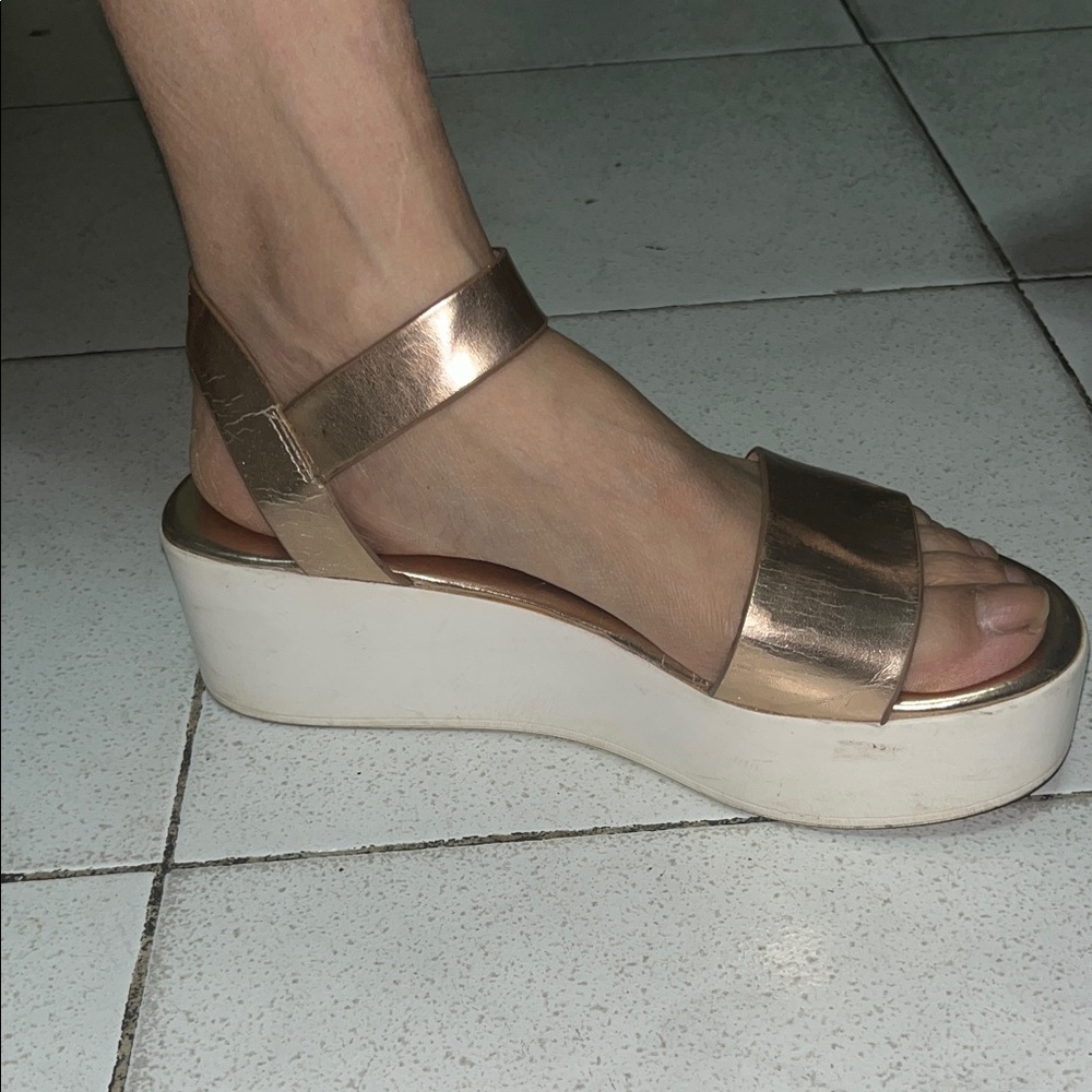 Steve Madden Metallic Gold Platform Sandals